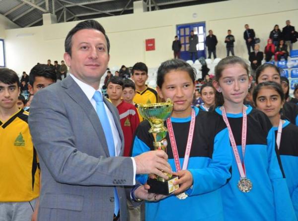 Okulumuz Yıldız Kızlar Voleybol Takımı Ortaköy Şampiyonu Oldu